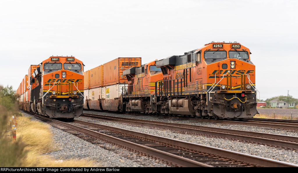 SB BNSF Stacks at W. Spear